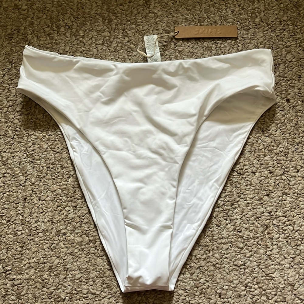 NWT White SKIMS Mid Waist Swim Bottom Size M
